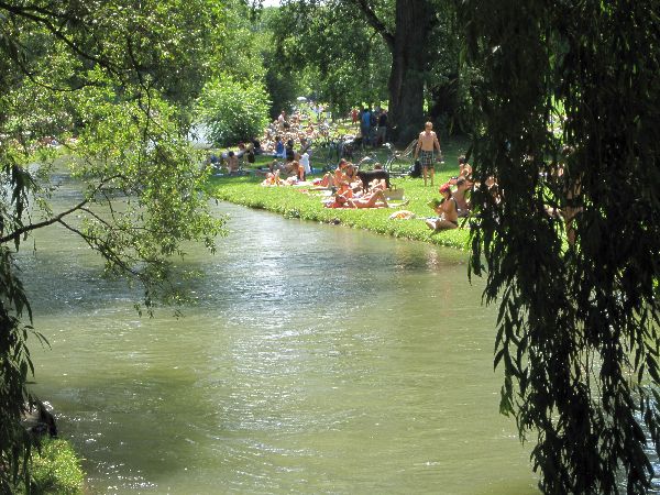 Schwabinger Bach Englischer Garten