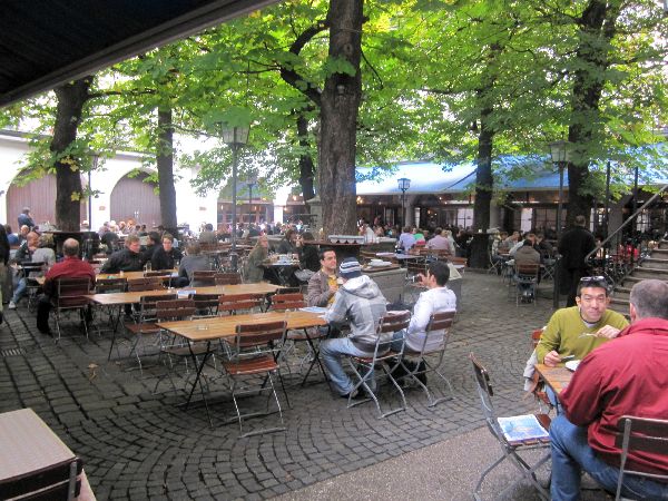 Hofbr&auml;uhaus Biergarten