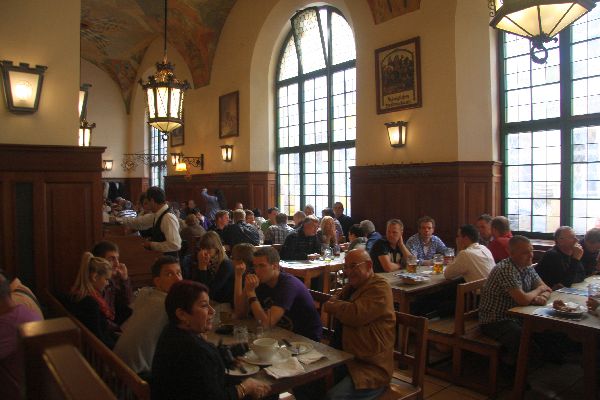 Hofbr&auml;uhaus Schwemme